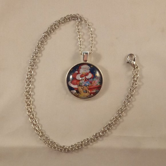 Silver Santa Claus Cabochon Pendant Necklace 20" Party Gift - Picture 3 of 3